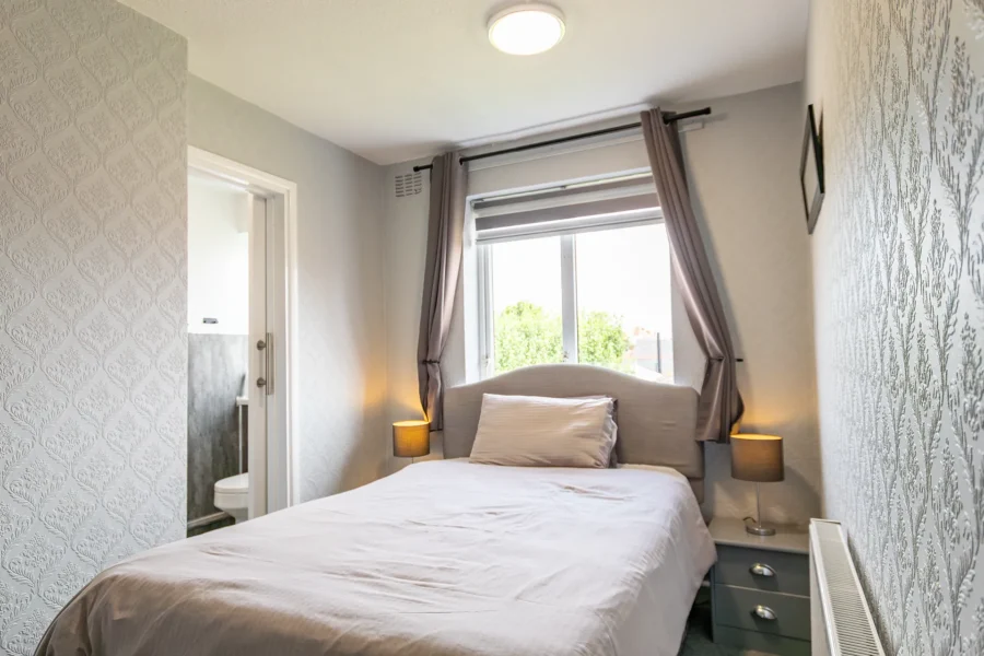 Myrtle Lodge Single Ensuite Room